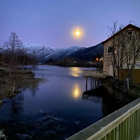 House On The Lake Bogen Exterior foto